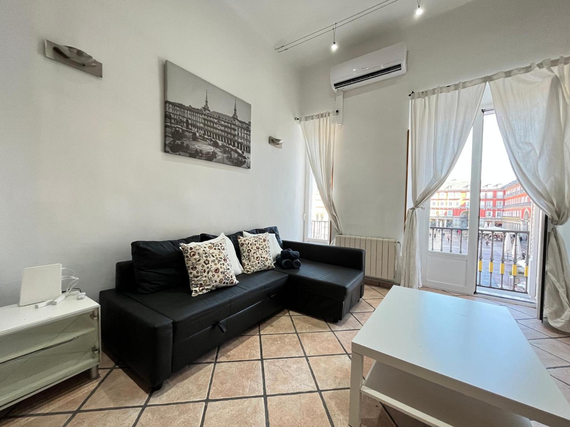 Loft Plaza Mayor 2 Temporal Madrid Exterior photo